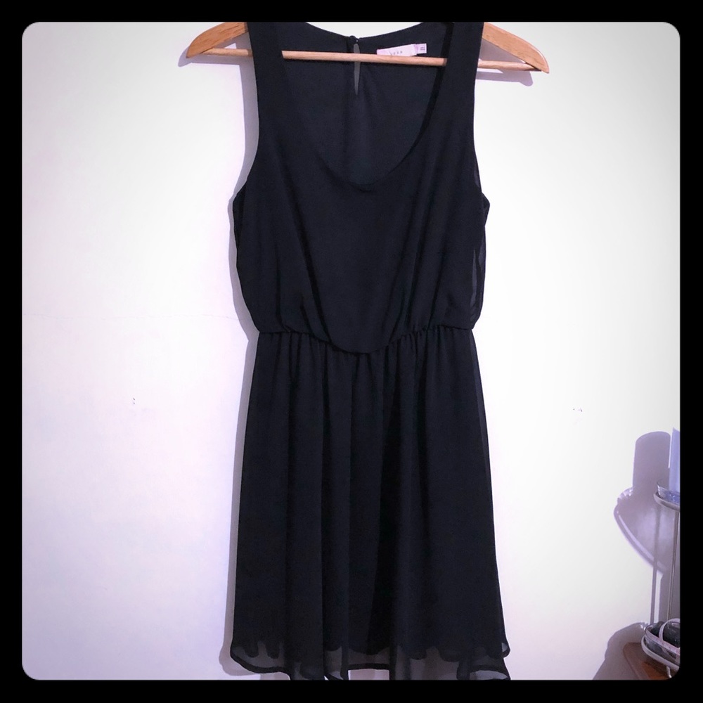 Lush | Sleeveless💗Dress